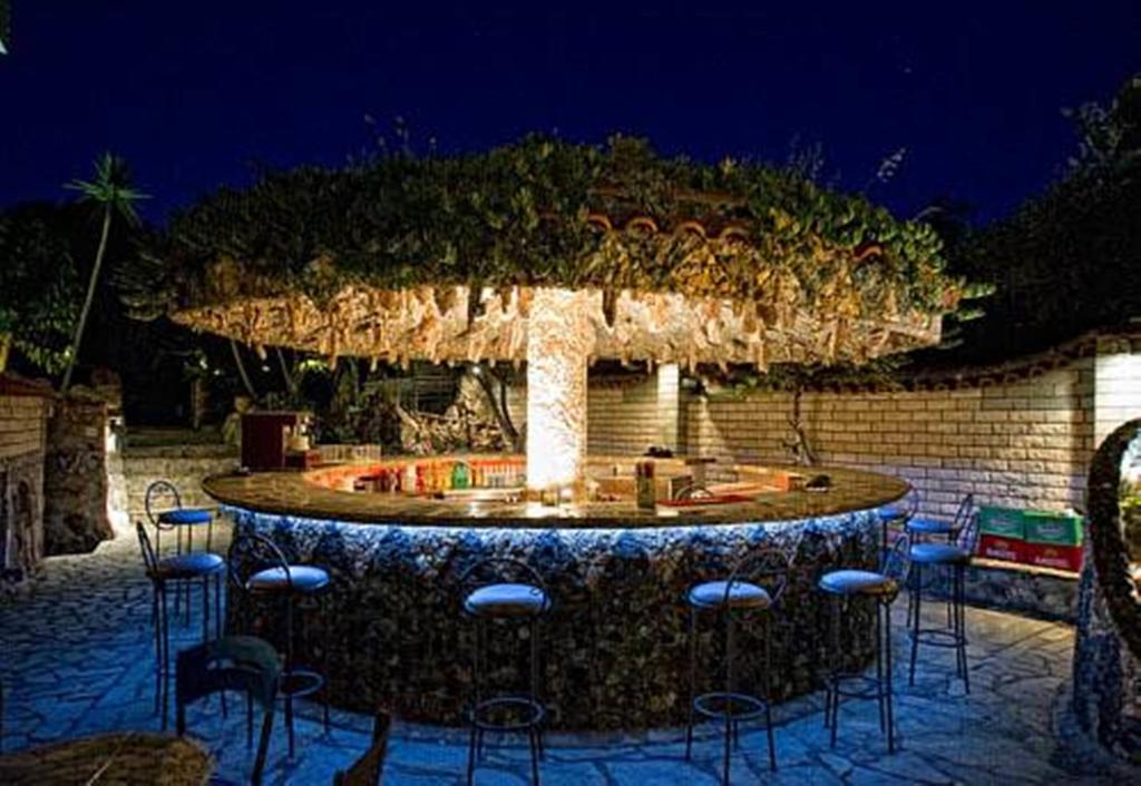 Nepheli Hotel Кастросикия Екстериор снимка