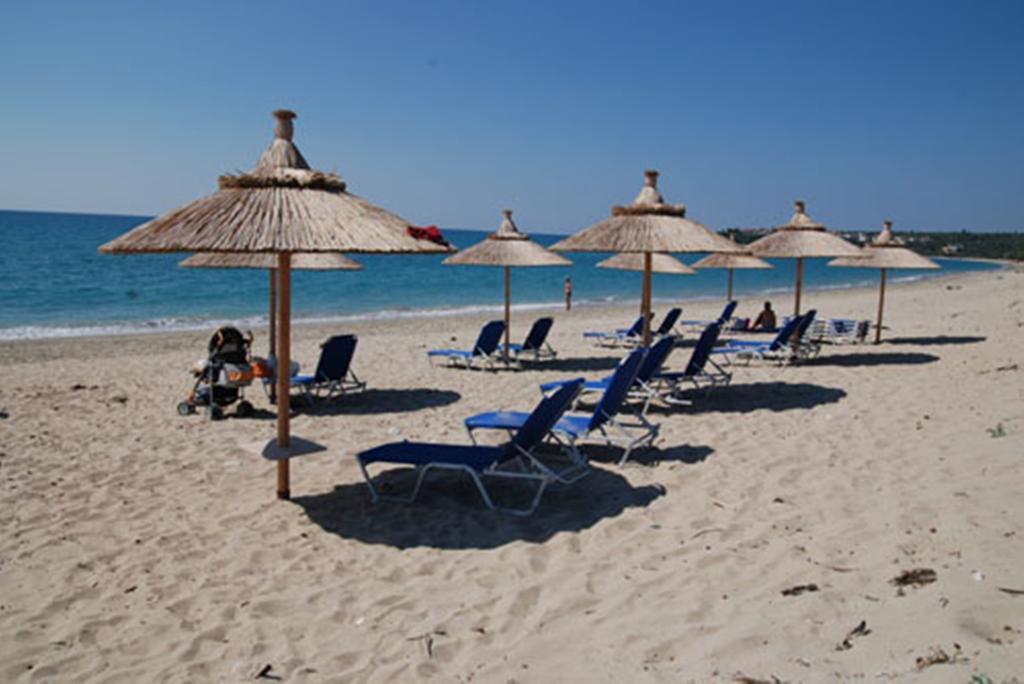 Nepheli Hotel Кастросикия Екстериор снимка