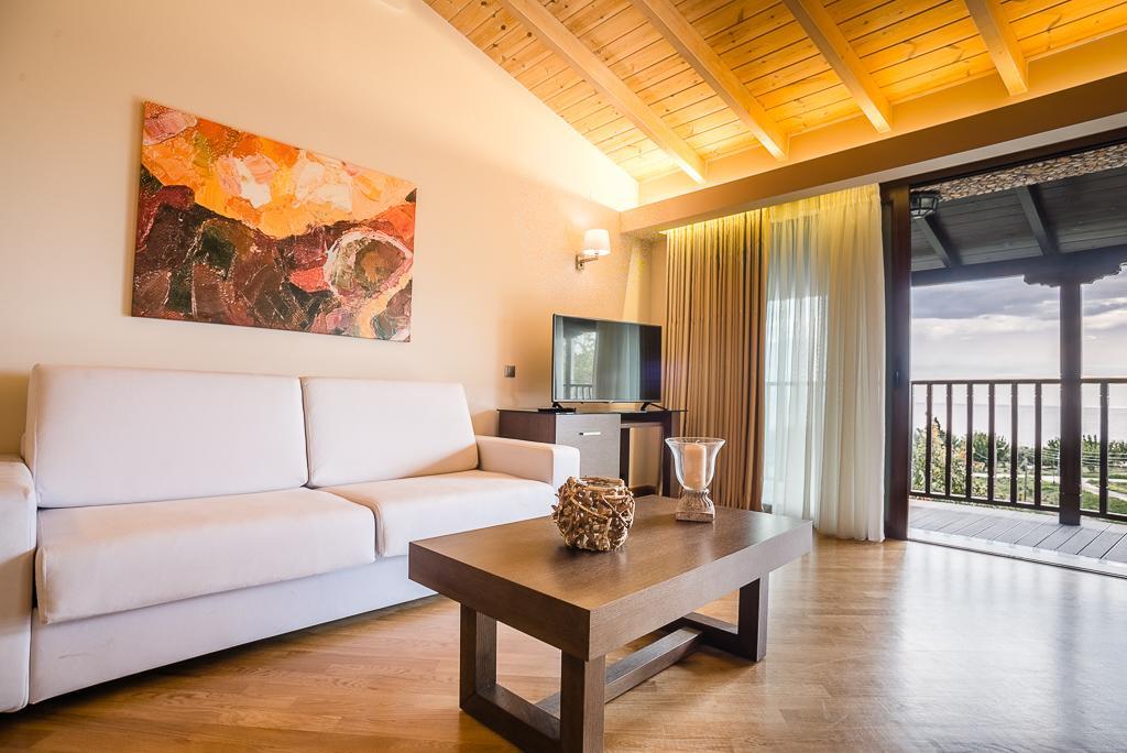 Nepheli Hotel Кастросикия Екстериор снимка