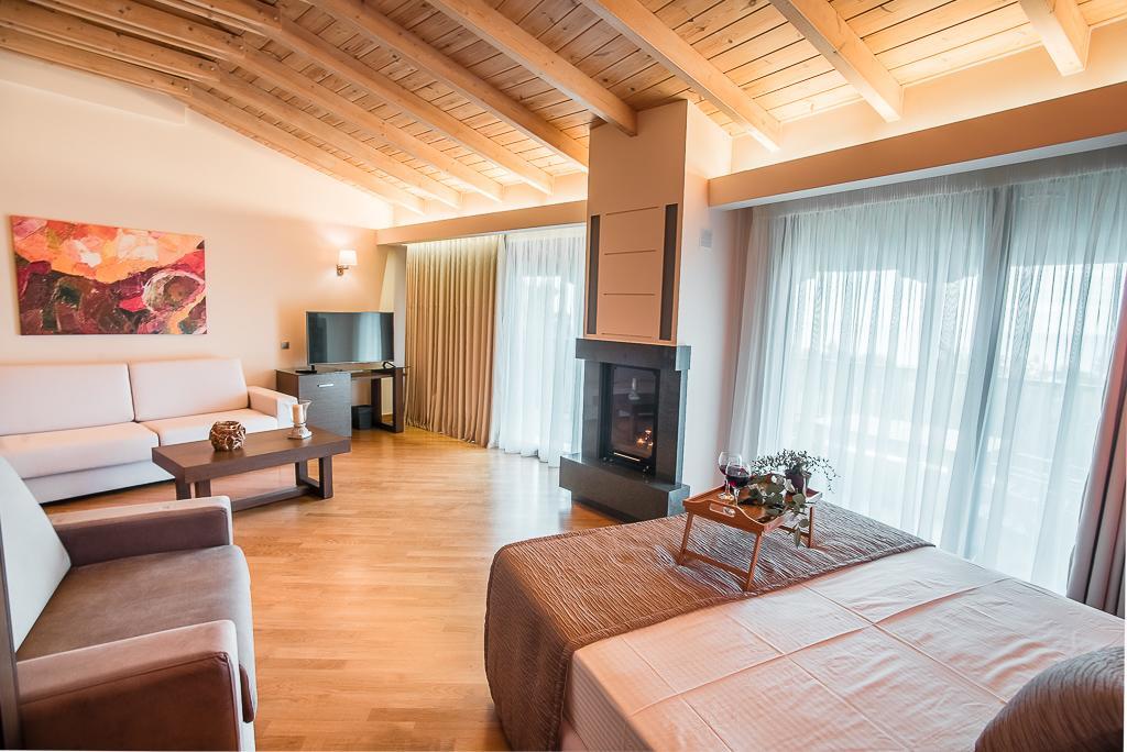 Nepheli Hotel Кастросикия Екстериор снимка