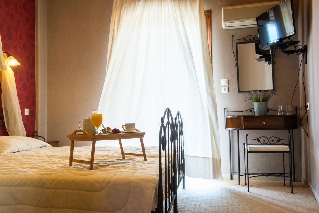 Nepheli Hotel Кастросикия Екстериор снимка