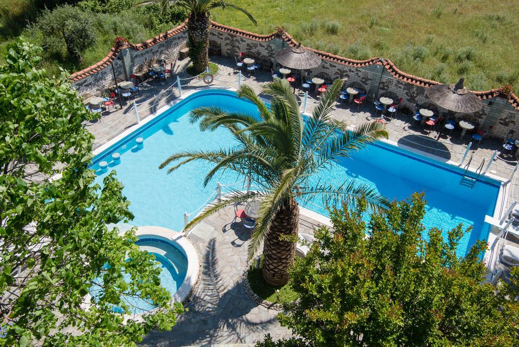 Nepheli Hotel Кастросикия Екстериор снимка
