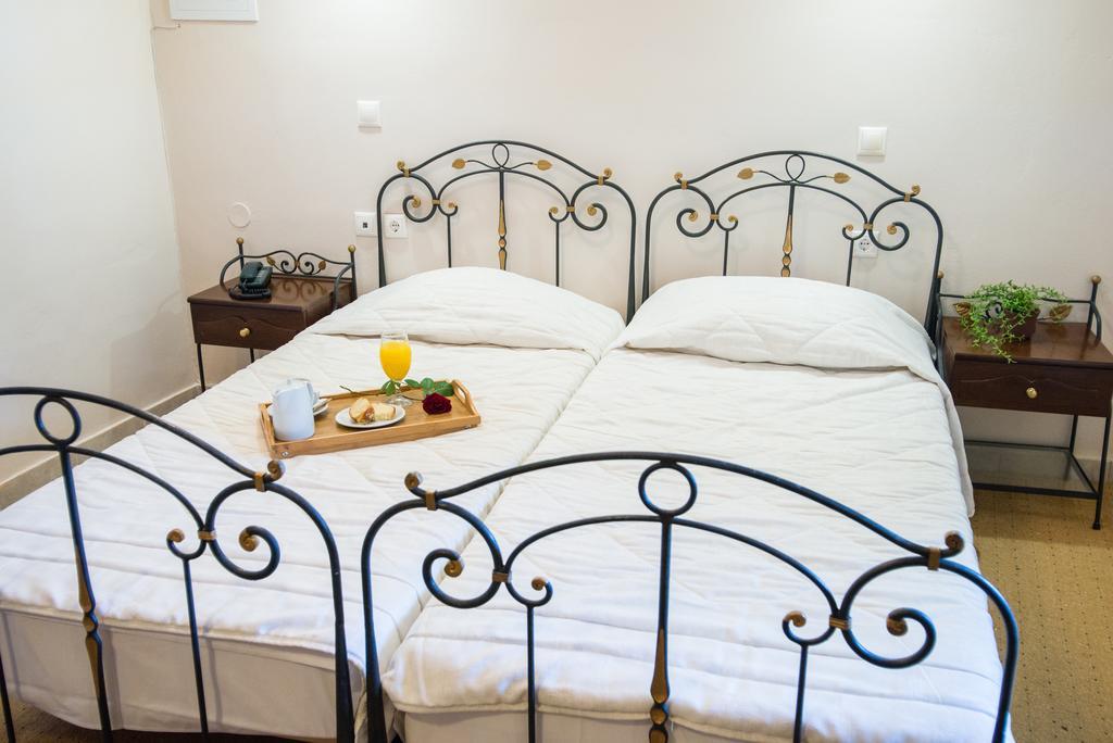Nepheli Hotel Кастросикия Екстериор снимка