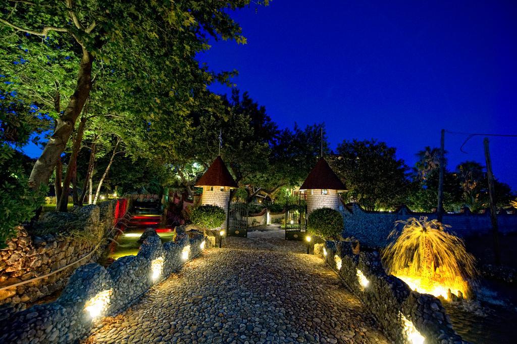 Nepheli Hotel Кастросикия Екстериор снимка