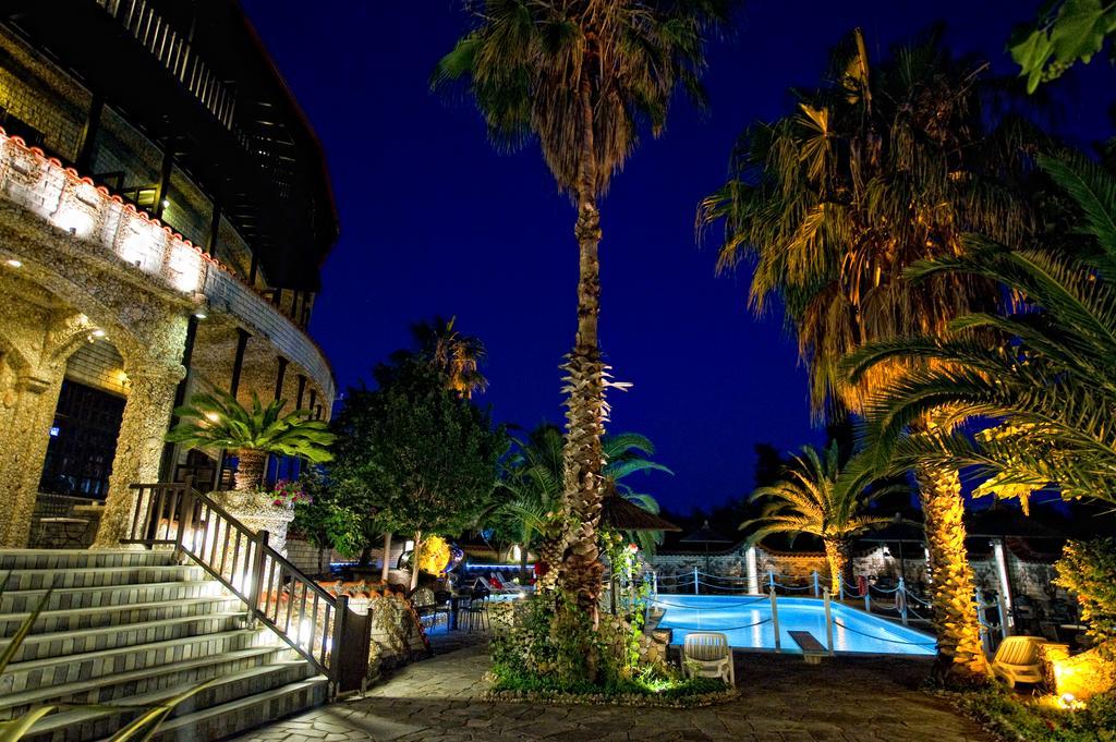 Nepheli Hotel Кастросикия Екстериор снимка