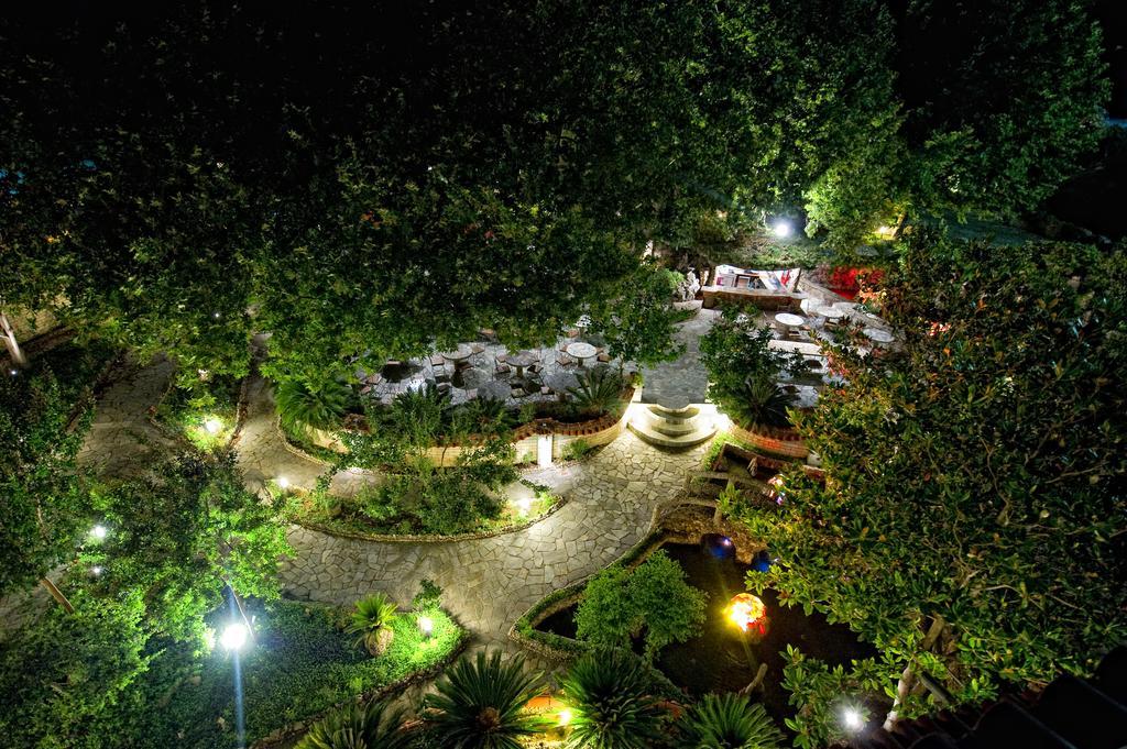 Nepheli Hotel Кастросикия Екстериор снимка