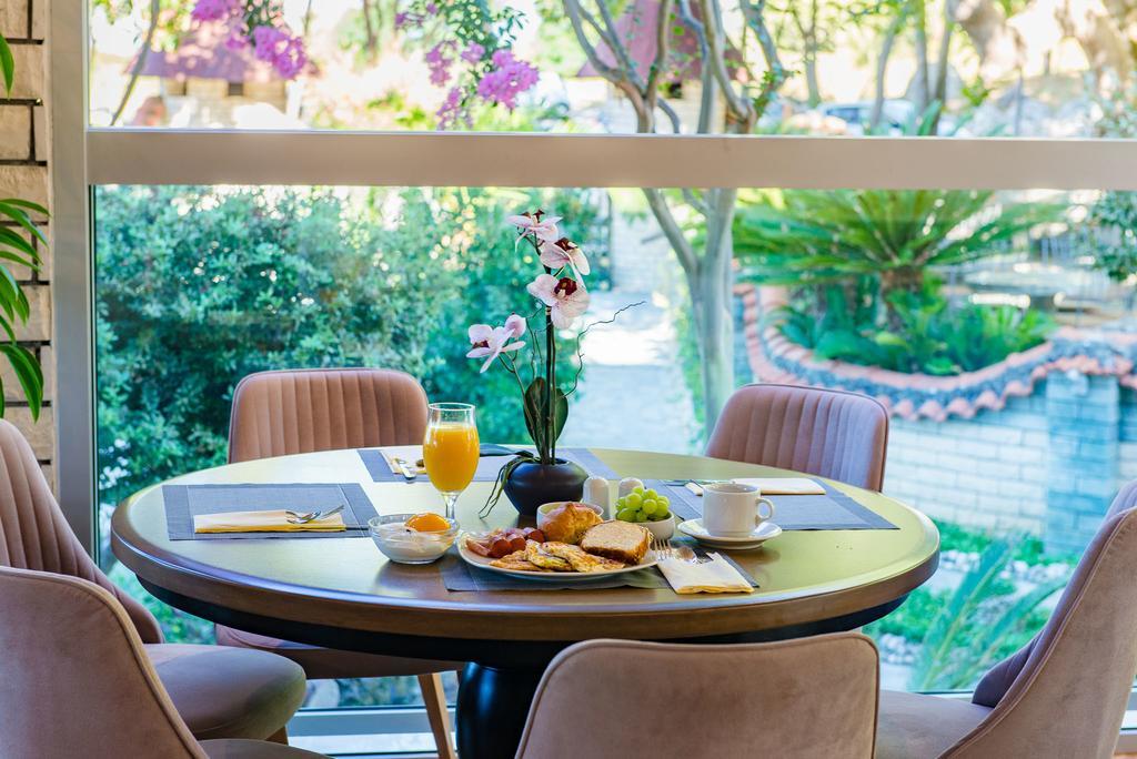 Nepheli Hotel Кастросикия Екстериор снимка