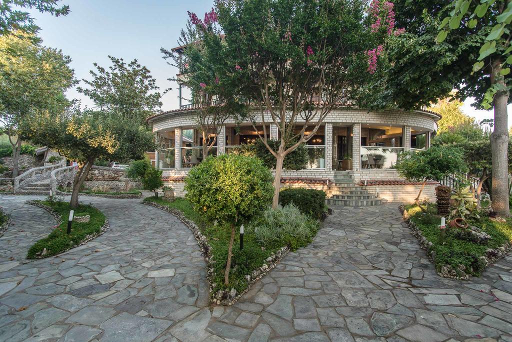 Nepheli Hotel Кастросикия Екстериор снимка