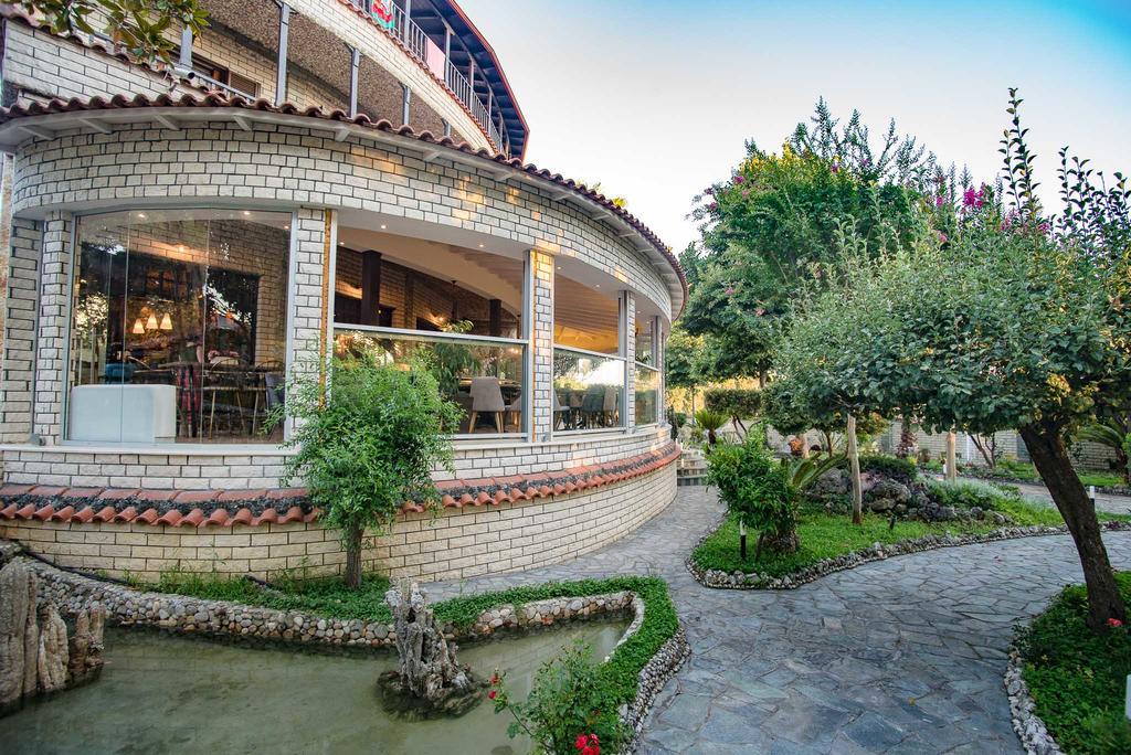 Nepheli Hotel Кастросикия Екстериор снимка