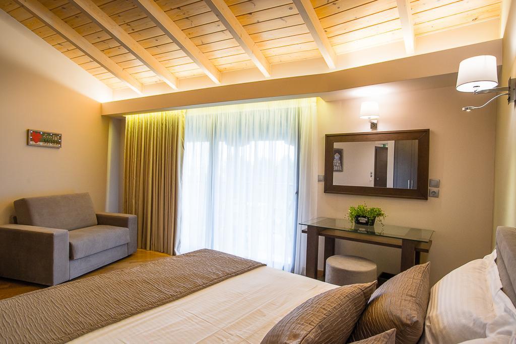 Nepheli Hotel Кастросикия Екстериор снимка