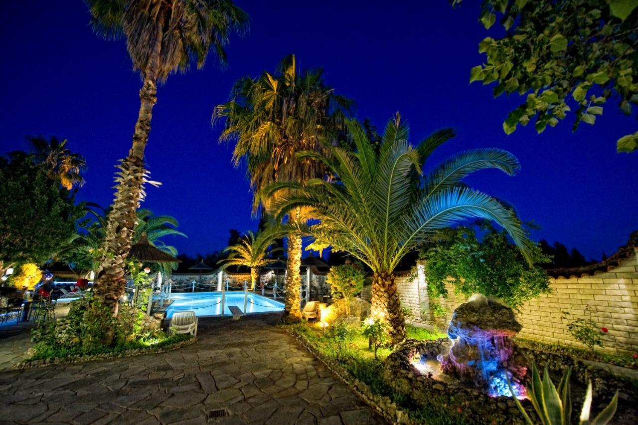 Nepheli Hotel Кастросикия Екстериор снимка